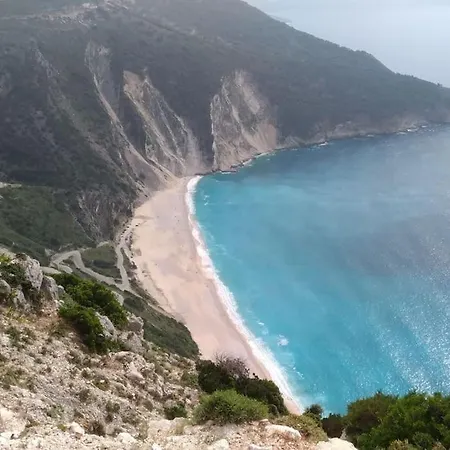 Lazaratos - Breathtaking Bay & Mountain View *